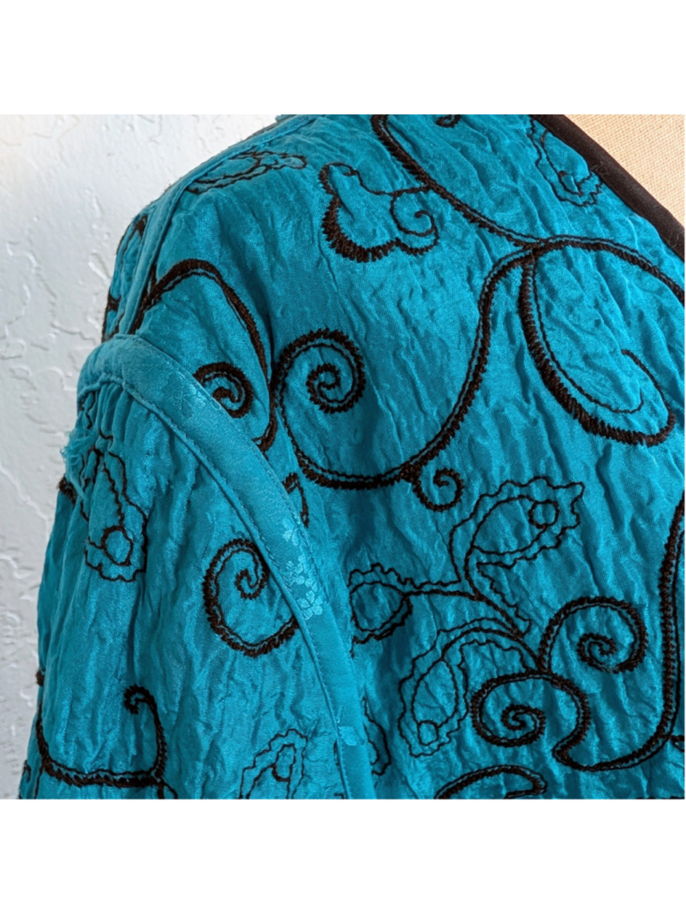 Chicos 100% Silk Embroidery Open Front Jacket Blue Black Floral Trim Art To Wear - Picture 10 of 14